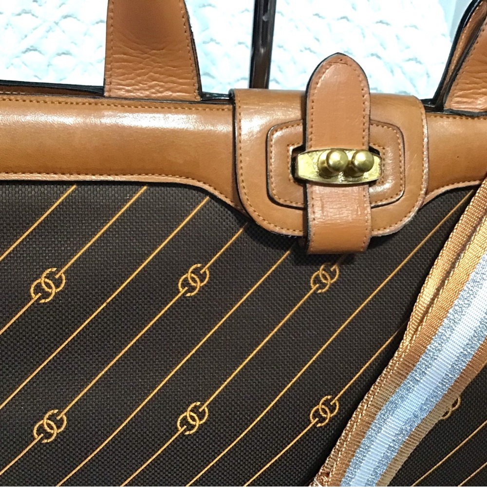 Gucci Shooting Star Top Handle 2 Way Tote - Picture 4 of 14